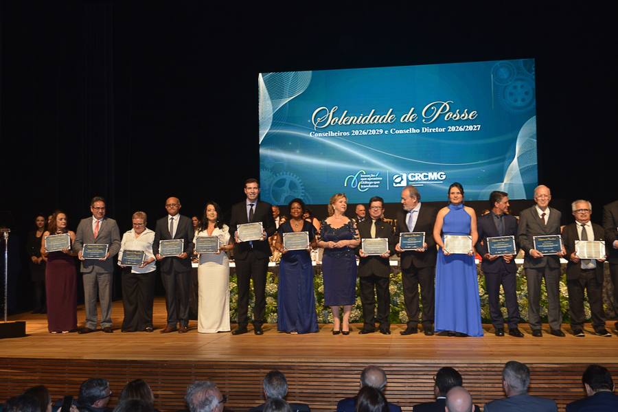 Família de Valéria Nogueira na solenidade de posse do CRC/MG